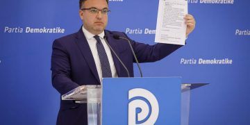 “Shqipërisë t’i ndërpriten negociatat dhe ndihmat financiare nga fondet e BE-së”, reagon sekretari i Bashës i hetuar për abuzime me tendera