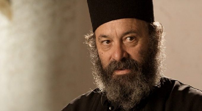 Budina do analiza gjaku, jo tamponi! I’a japin me shkresë se është me Covid-19, sërish dyshon: Më duket si gjysmë tallavaje