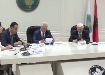 31 ndryshimet në Kodin Zgjedhor, nga rihapja e kutive deri tek betimi i kryetarëve të partive se nuk do blejnë votat