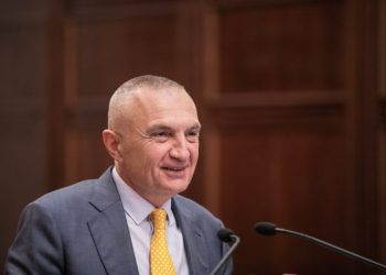 Deklarata e Kim se topi është në anën e opozitës! Meta shet Bashën: I kam thënë  mos paraqesin listë dëshirash se nuk do keni mbështetjen e partnerëve ndërkombëtarë