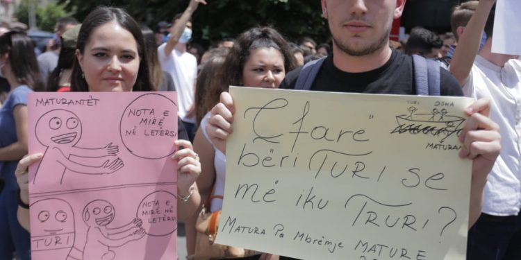 Çfarë do të bënte Turi po t’i shanin “nënën”?!