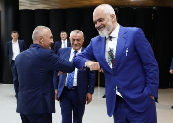 Rreziku i squlljes së drejtësisë së re, përpara politikës