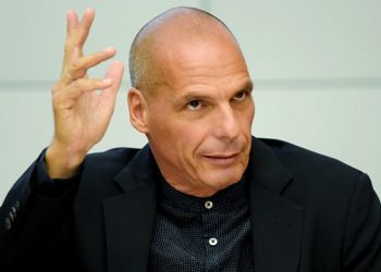 Ish ministri i famshë Janis Varufakis flet për herë të parë për një medie shqiptare: Konglomeratet në Francë, Holandë e Gjermani duan të kontrollojnë biznesin në Shqipëri dhe Maqedoni