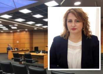 Të shkarkuarit nga vetingu kërkojnë të hakmerren: Ish gjyqtarja Muçmata padi pas shkarkimit për antaren e KPK  që shkarkoi