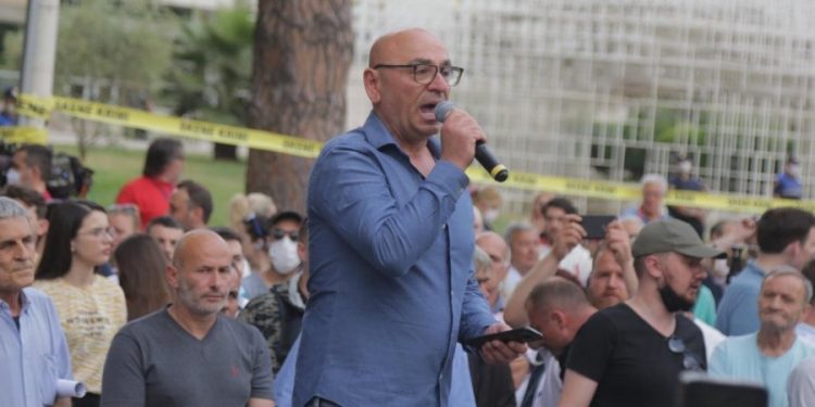 Rezultuan të infektuar me Covid-19, vëllezërit Budina shkaktojnë panik nëpër rrethe: Ditët e fundit tur nëpër Shqipëri