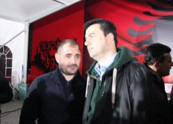 Kini parasysh Lulzimin,  jo Çlirimin!