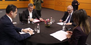 “Politihale Albania” maskarenjtë që kanë humbur rrrugën në oborrin e shtëpisë së tyre!