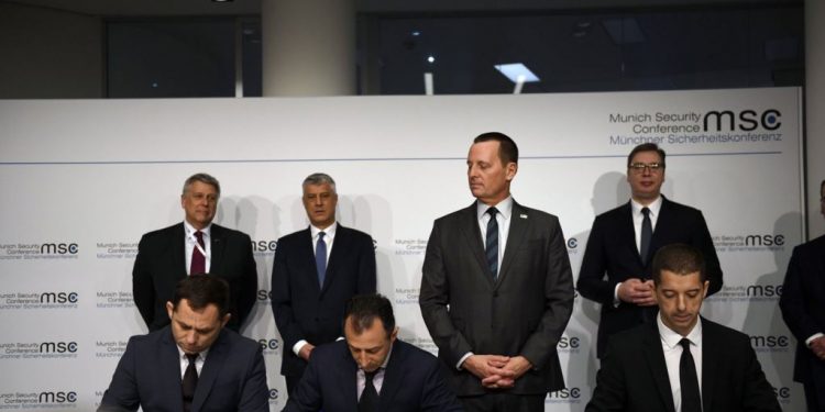 Richard Grenell: Në Uashington do të flasim vetëm për ekonomi, BE-ja t’i heqë vizat për Kosovën