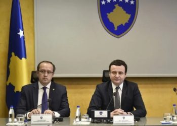 Mbahet seanca e jashtëzakonshme në Kosovë për krijimin e qeverisë së re, Avdullah Hoti tregon prioritetet si kryeministër