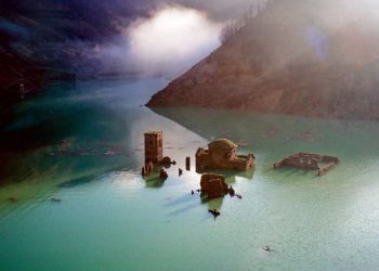 Nën ujë që nga përmbytja e vitit 1946, fshati italian mund të shohë sërish dritën e diellit