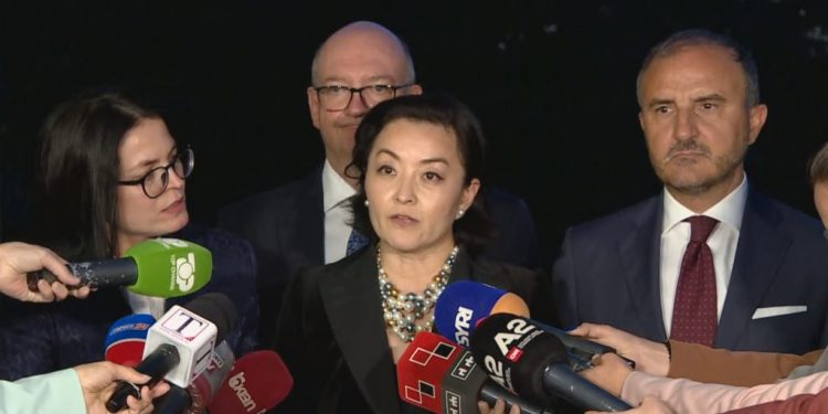 Asnjë zyrtar shqiptar i korruptuar në burg, Yuri Kim: Nuk heq dorë kollaj, mund ta them kaq