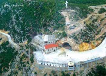 Kryeministri Rama e nis ditën ndryshe, publikon pamjet prekëse: Mëngjes i shenjtë