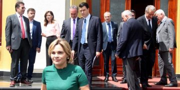 Frika e opozitës!