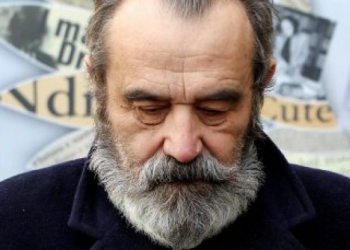 Biseda e fundit e akademikut me gazetaren: Ah moj Ola unë po iki… nuk mundem të vij!