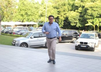 PD, kundër votës së emigrantëve: Mund të manipulohet, edhe Donald Trump është kundër