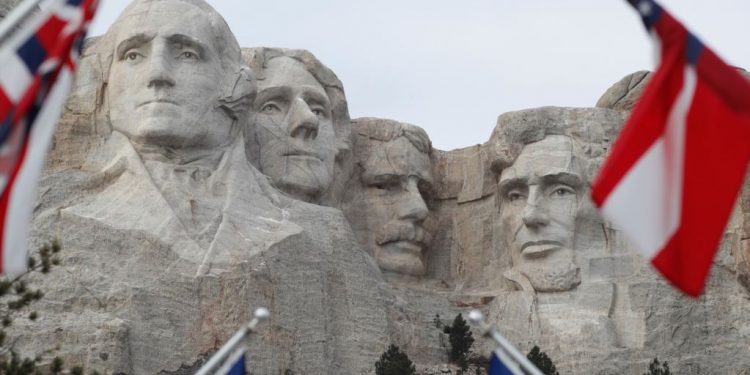 Përmendorja gjigante në SHBA, mes polemikash