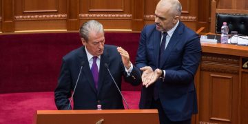 “Nëse më thua gomar nuk përbën k.rim”, Rama: Do të më vinte zor nga vetja të thosha që Sali Berisha është..