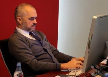 Mos thuaj e ka fajin Saliu! Rama i jep përgjigjen e papritur me ironi: E kam bërë vërtet tmerr. O Zot…