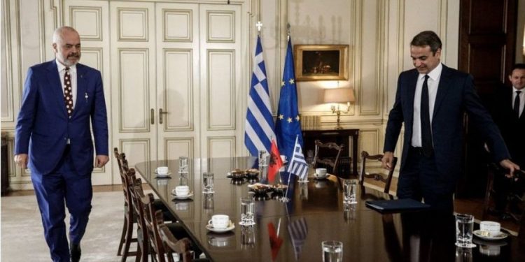 Greqia fut Himarën në rezolutë: Kusht për Shqipërinë në BE