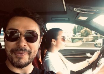 I hoqën patentën, Shkëlzen Berisha “sfidon” policinë me shofer personal: “Patenta” e re