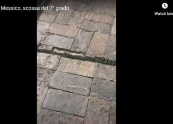 Termeti i fuqishëm me magnitudë 7.7 Rihter që goditi jugun e vendit, ndan tokën në dysh (Video)