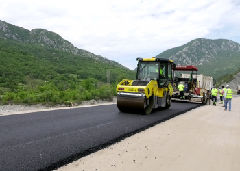 Nis asfaltimi i Rrugës së Arbrit: “Rruga do të hapet brenda stinës së verës së vitit 2021”