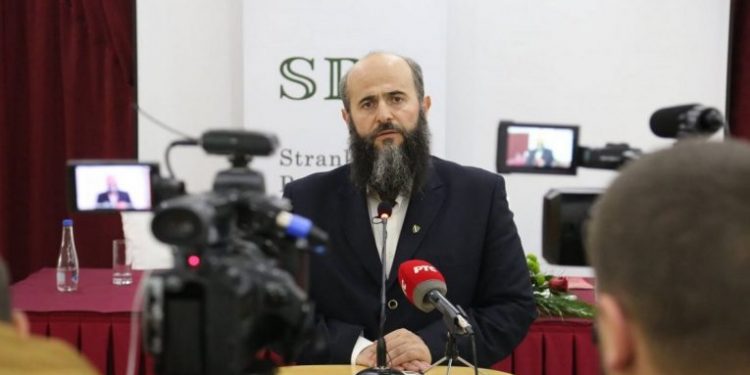 Corona zë dhe Zukorliçin e famshëm të Serbisë: Zoti di nga më të erdhi!