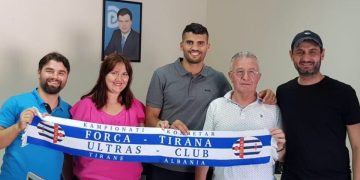 Foto/ Kapiteni i Tiranës i futet politikës, propozohet si deputet për Partinë Demokratike..