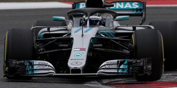 Valteri Botas niset nga pole-position, Ferrari shumë keq në prova