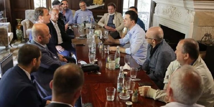 Surprizë! Më në fund Luli dhe Monika gjejnë fajtorin e Covid19