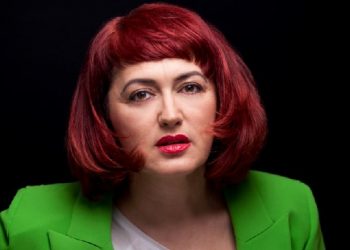 Këngëtarja e njohur kosovare, deputetja Eliza Hoxha infektohet me COVID