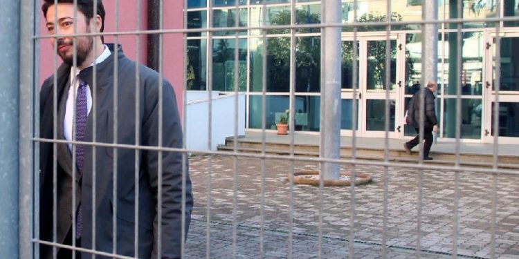 Klienti bleu pronat me Shkëlzenin si sekser, Berisha dha leje ndërtimi, fakte të reja rreth klientelizmit të familjes së ish-kryeministrit