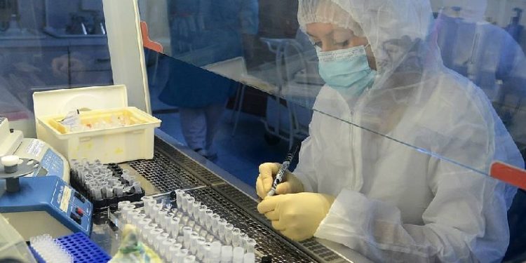 Covid-Rusi/ Vaksina e parë në botë gati më 10 gusht