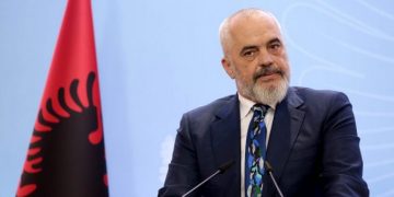 Rama fillon ditën me urim: Gëzuar Kurban Bajramin!