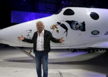 Virgin Galactic më pranë udhëtimeve turistike në hapësirë