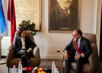 Yuri Kim tjetër mesazh armiqve të reformës! E prerë se drejtësia e re do të ecë para: SHBA kërkon me çdo kusht instalimin e shtetit ligjor