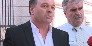 Përçahet opozita parlamentare pas takimit me Ramën: 7 deputetë dalin kundër Murrizit dhe Hajdarit dhe dorëzojnë kërkesa… për “rrotacion të sigurtë”