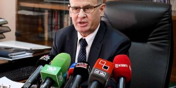 Mynyr Koni shton manovrat antiligjore: Kërkon që të mos ketë zgjedhje më 30 korrik Hafizi dhe Hoxha i dalin kundër