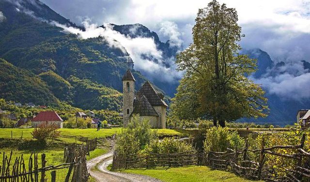 Shfaqet specia e rrallë në Theth, specialistët e Zonave të Mbrojtura mbeten të befasuar