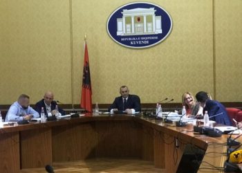 PS i rikthehet shkarkimit të Metës, Komisioni Hetimor merr në dorë raportin e Venecias, ja çfarë do të diskutohet më 13 korrik