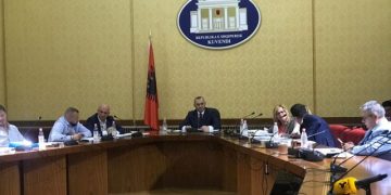 PS i rikthehet shkarkimit të Metës, Komisioni Hetimor merr në dorë raportin e Venecias, ja çfarë do të diskutohet më 13 korrik