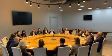 Zbardhet pasuria e ministrave:  Të gjithë me borxhe dhe kredi për banesa