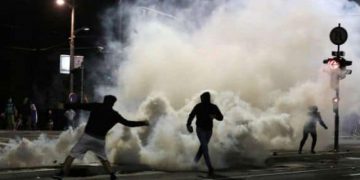 Nuk mund të ketë më vija të kuqe! Paloku i PD-së paralajmëron protesta dhe marrje pushteti pa votë pas vendimit për listat e hapura, që opozita i “donte shumë”