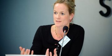 Largimi i Thaçit pas 4 ditë intervistmi, reagon raportuesja për Kosovën nga Haga: Gjykata Speciale po bën ….