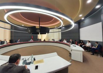 Zbardhen detajet nga tryeza e Këshillit Politik, kryeministri Rama pyetje të drejtpërdrejtë Partisë Demokratike..