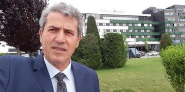 Koronavirusi i merr jetën trajnerit në moshën 58-vjeçare, kushëriri i bën dedikimin prekës