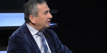Idajet Beqiri:  Këshilli Politik është “shpikje” e maskarenjve, të cilët e duan Shqipërinë një komunitet primitiv! Basha do pushtet në emër të rrot…acionit