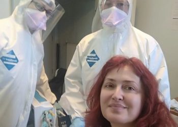 “Motër, motër, s’ka më oksigjen…”, është e shtruar në spital, deputetja shqiptare rrëfen betejën me koronavirusin