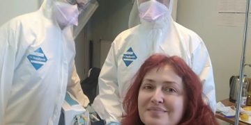 “Motër, motër, s’ka më oksigjen…”, është e shtruar në spital, deputetja shqiptare rrëfen betejën me koronavirusin