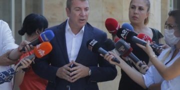 Këshilli Politik nuk prodhon konsensus! PS nuk  pranon këshillën e BE dhe SHBA për ndryshimet në Kushtetutë